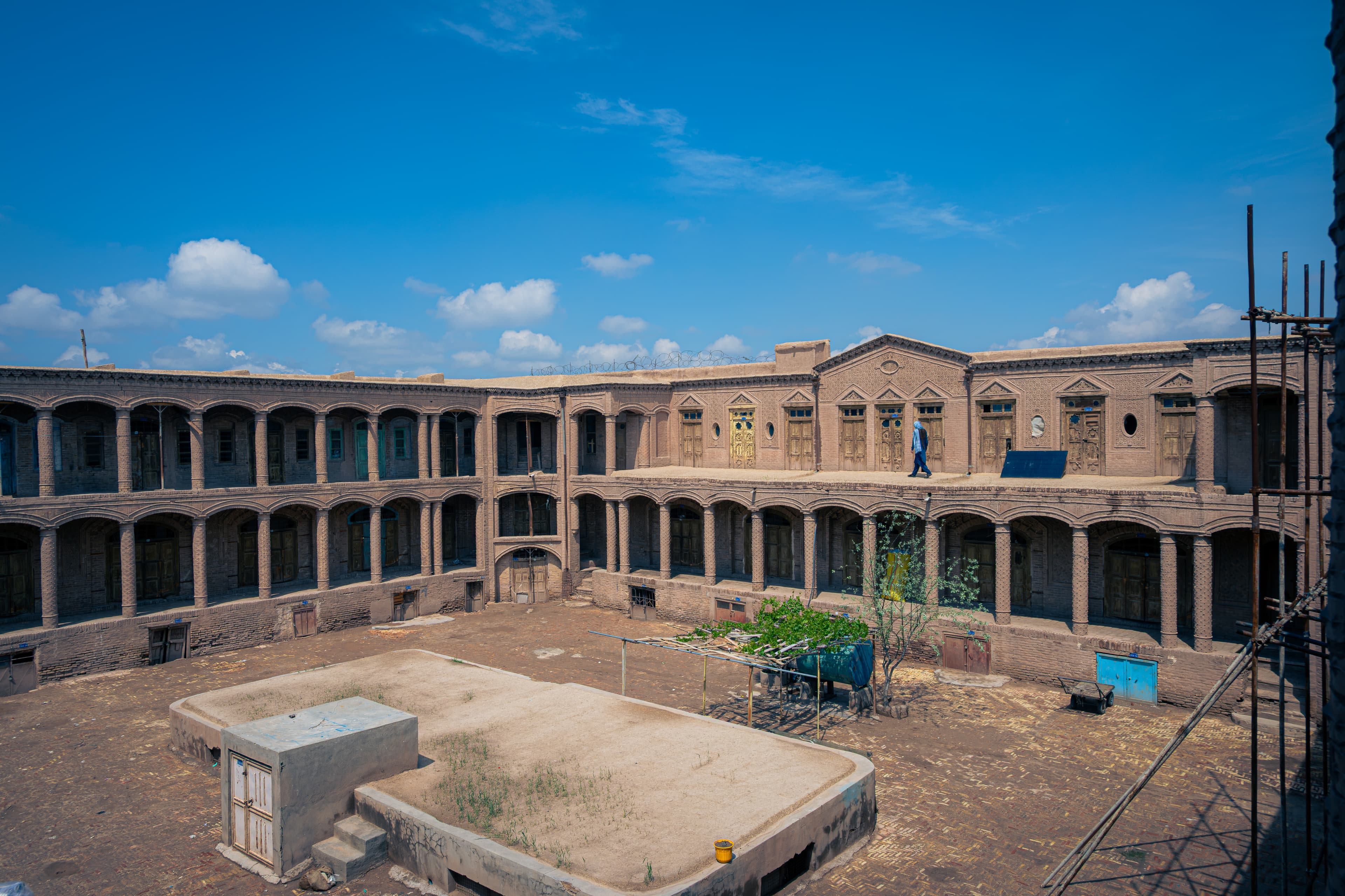 Mokhtarzada Caravanserai